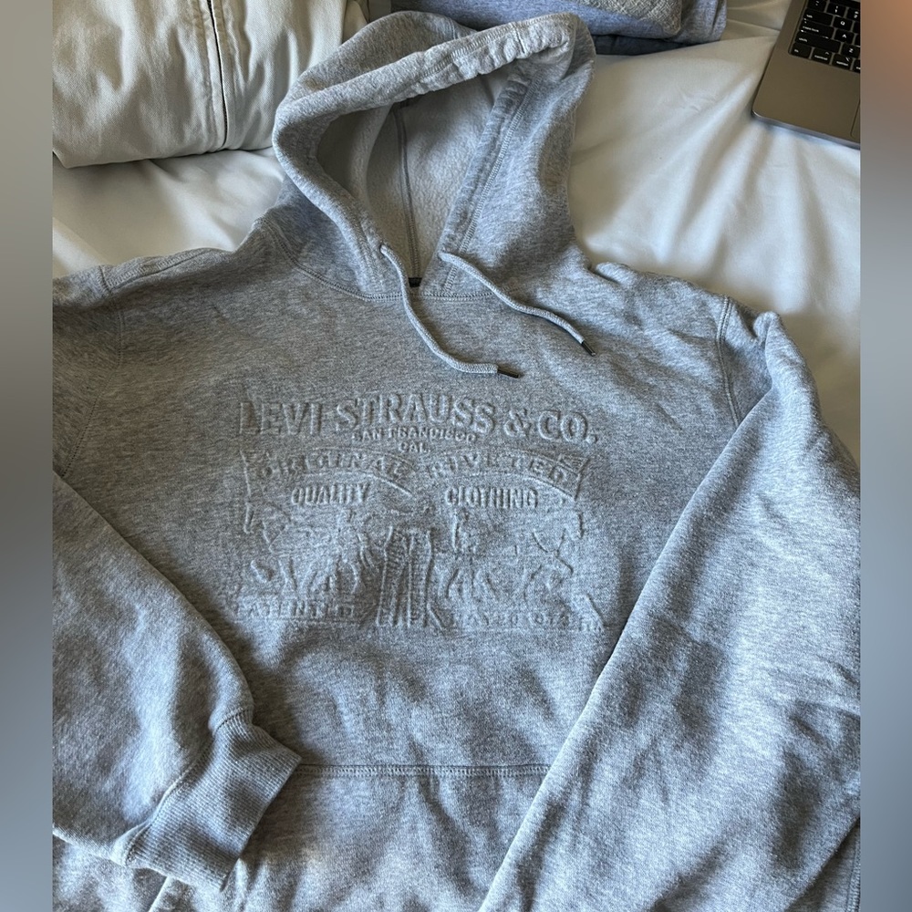 Vintage Levi’s Sweatshirt